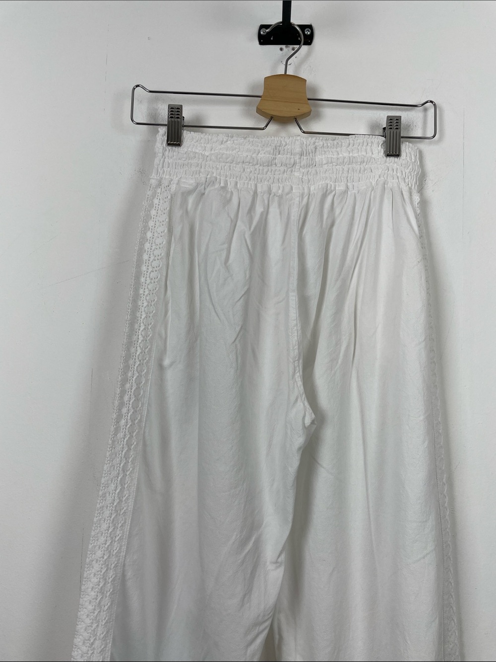 Seaspice Peruvian Cotton Crochet Side Trim 2 Pocket Wide-Leg Cover Up Pants - Picture 6 of 8